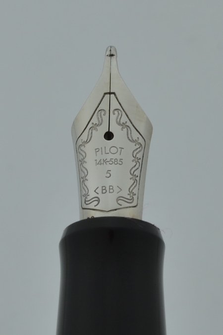 Pilot Namiki Custom Heritage 91 Fountain Pen - Black, Double Broad